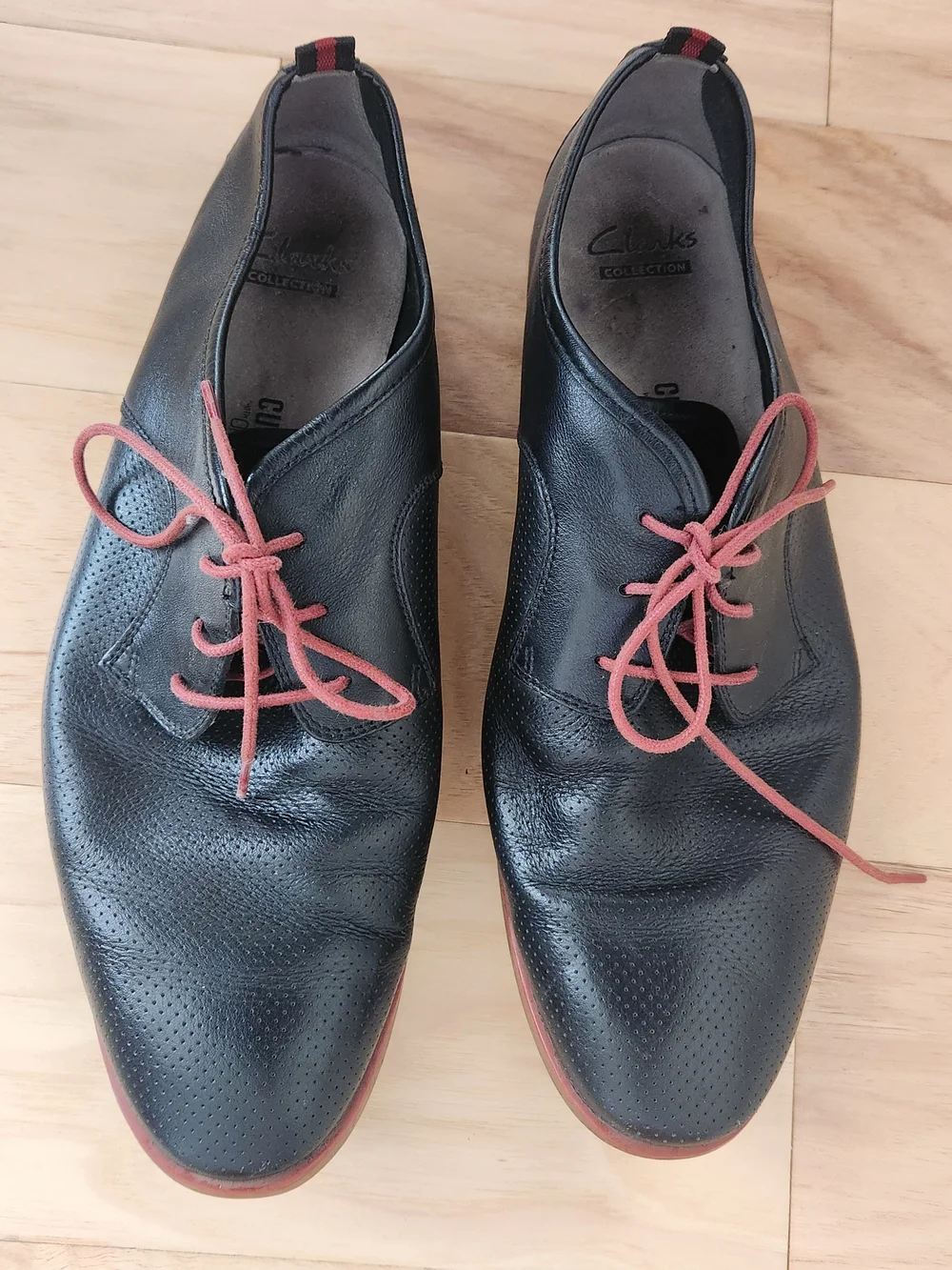 Clarks Black Leather Oxfords with Red Accents